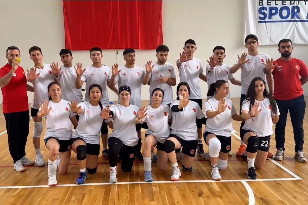 Gençler Beyzbol5 Milli Takımı Erciyes'te kamp yapıyor