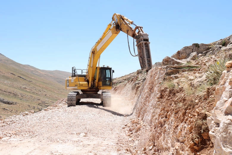 Antalya Büyükşehir yaylalarda yeni yollar açıyor