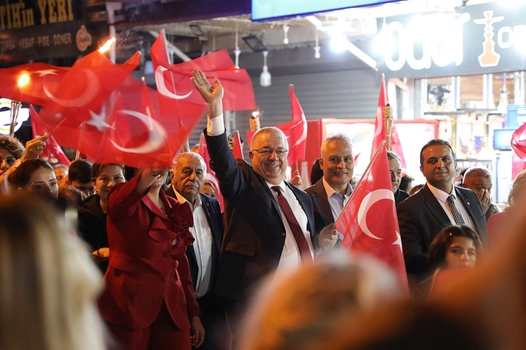 Balıkesir Edremit’te Cumhuriyet coşkusu sokaklara taşacak