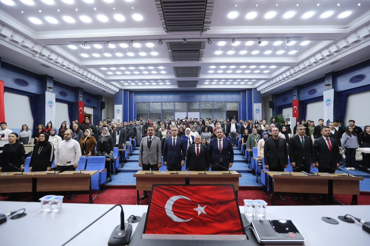 Kayserili genç şairler ödüllerine kavuştu