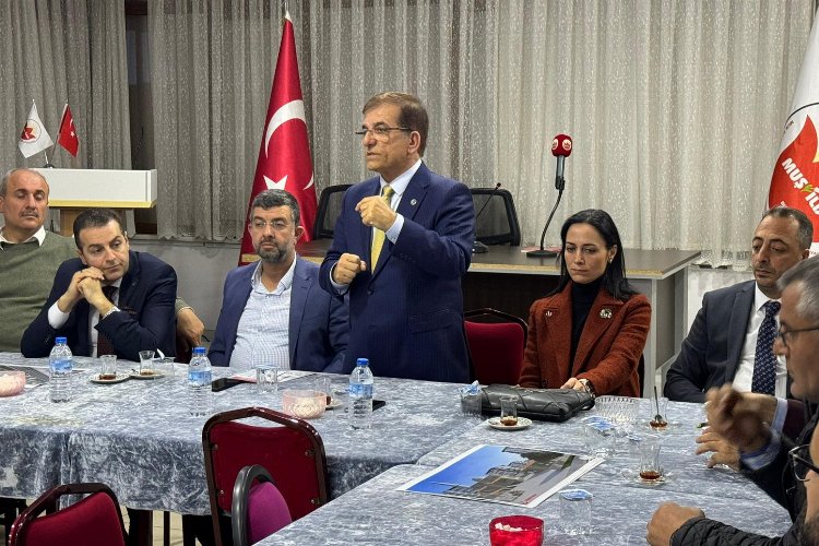 Yeniden Refah Partisi Bursa Büyükşehir Belediye Başkan Adayı Sedat Yalçın,