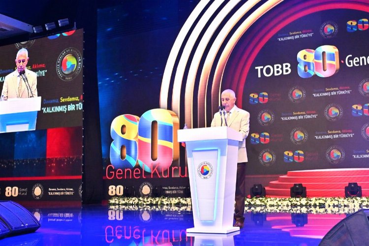 TOBB’un 80. Genel Kurulu’nda kürsüye çıkarak bir konuşma yapan Salihli