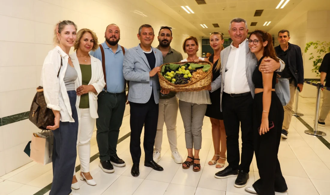 Güzelbahçe Belediye Başkanı Mustafa Günay, Cumhuriyet Halk Partisi Genel Başkanı