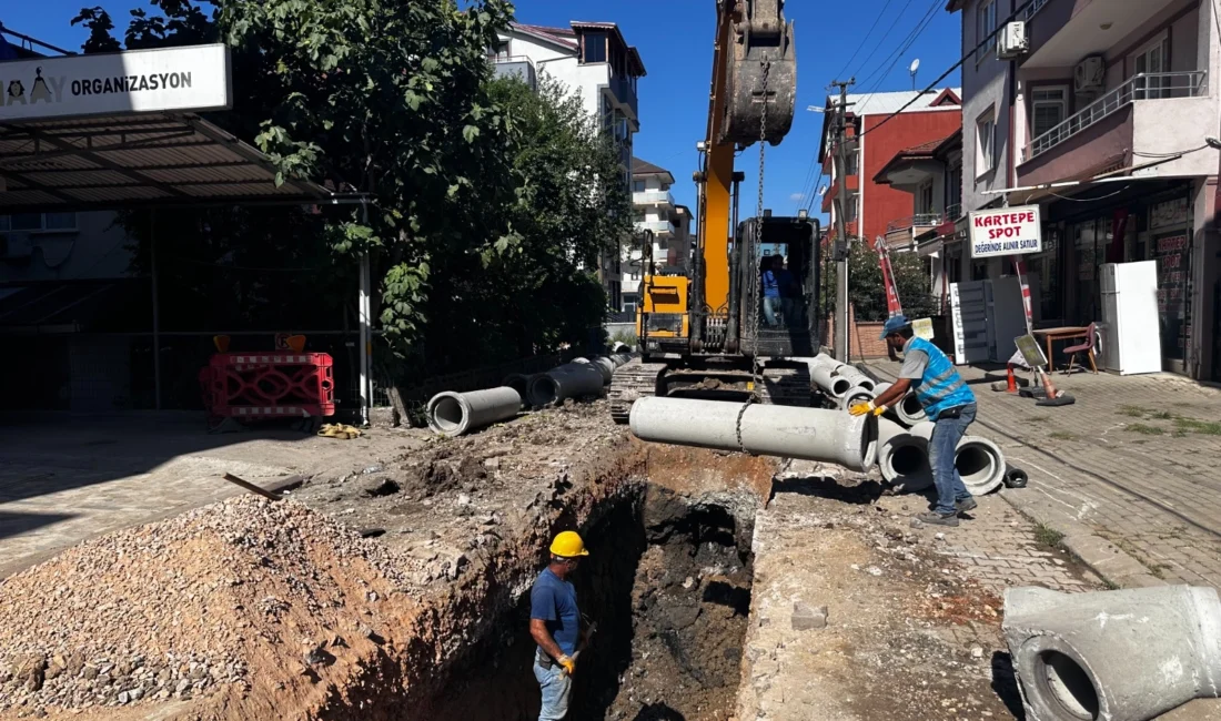 Kartepe ilçesi İstasyon Mahallesi’nde kullanım ömrünü dolduran eski altyapı hatları