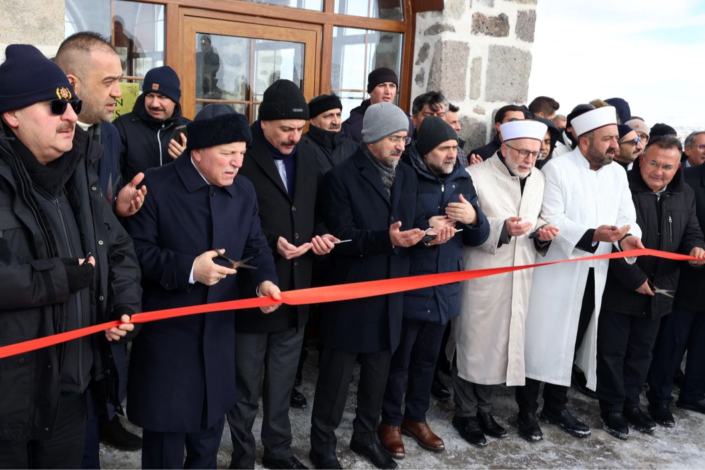 Erzurum Büyükşehir Belediyesi tarafından inşa edilen Pir Ali Baba Türbesi,