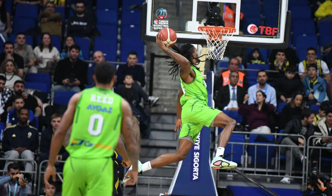 TOFAŞ Basketbol Takımı, deplasmanda Fenerbahçe Beko’ya karşı 15 sayı geriden